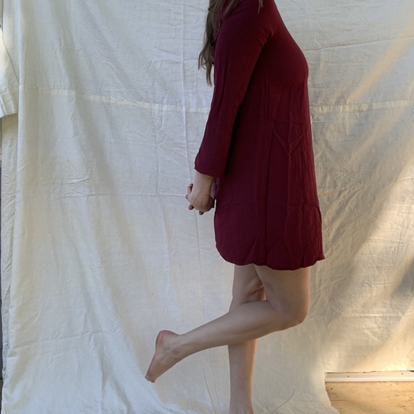 Burgundy Long Sleeved Dress - Picture 2 of 4